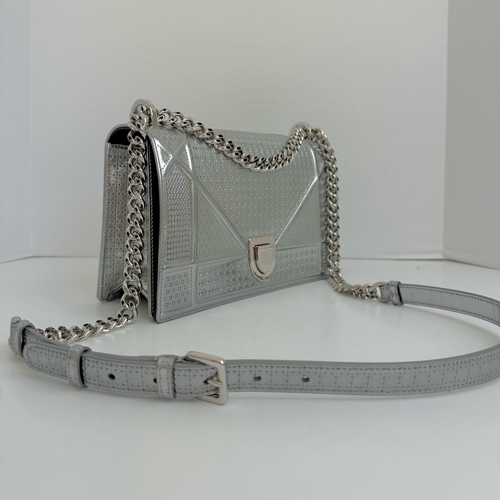 Christian Dior Diorama Silver Flap Shoulder Bag - Picture 3 of 16